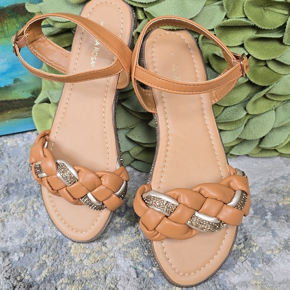 Via Rosa Caramel Elegant Tan Sandals with Gold Accents - Picture 10 of 10